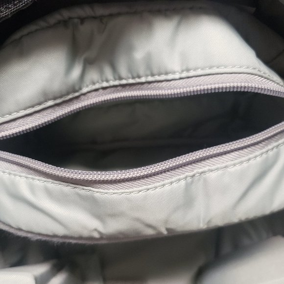 Lowepro Flipside 300 Camera bag - Picture 4 of 10